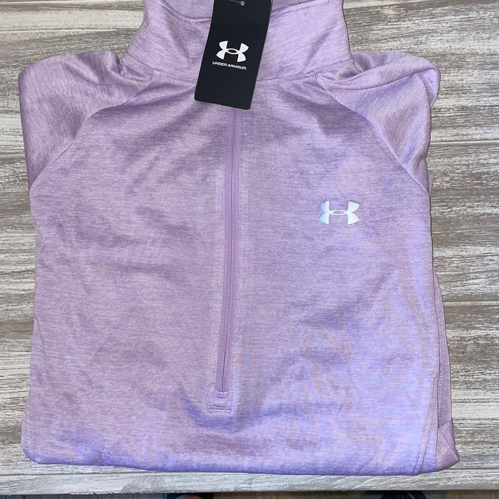 NWT! UNDER AMOUR Women’s medium tech 1/2 zip!